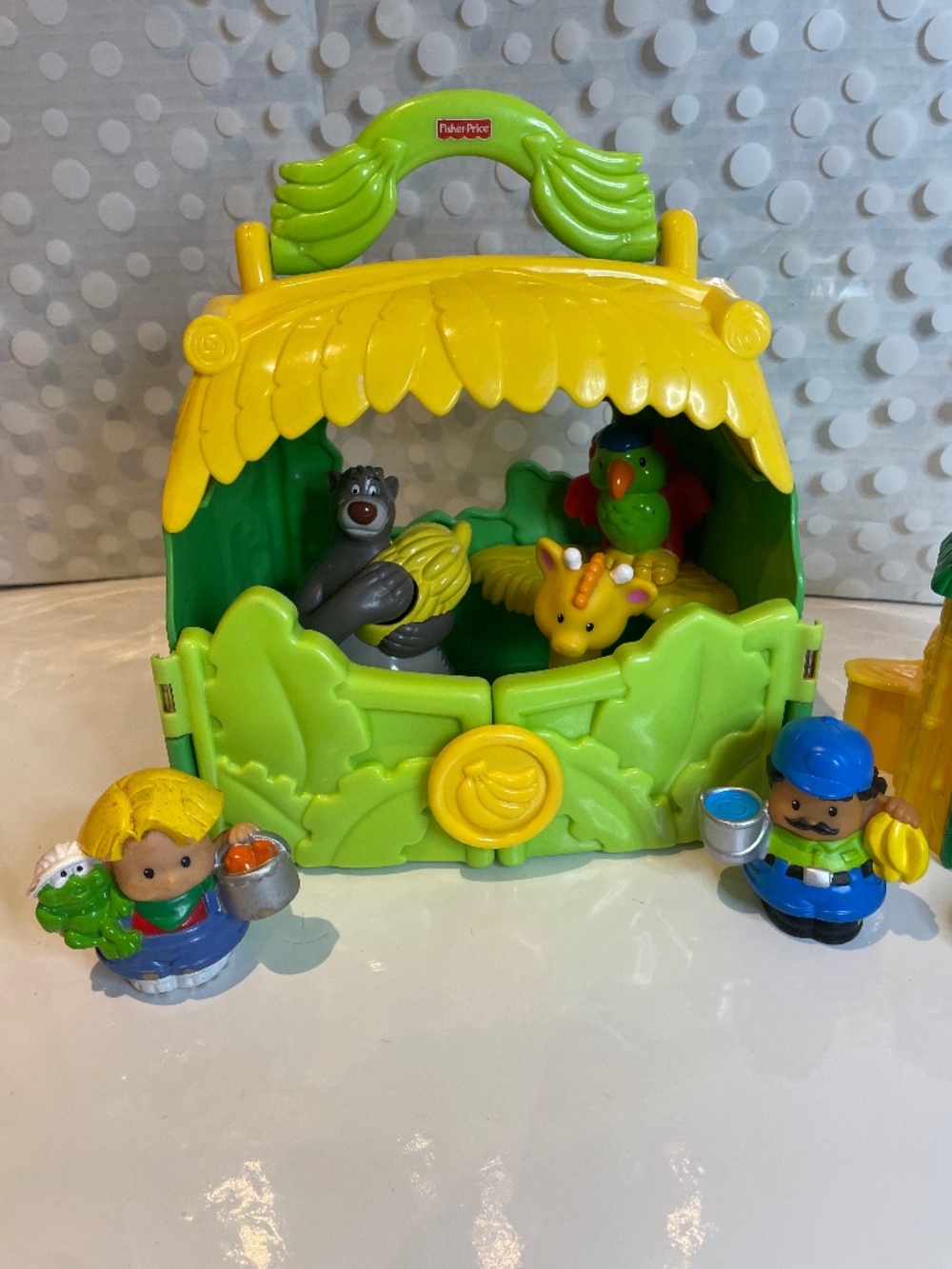 Fisher Price Amazing Animals 🍌Zoo Take-along